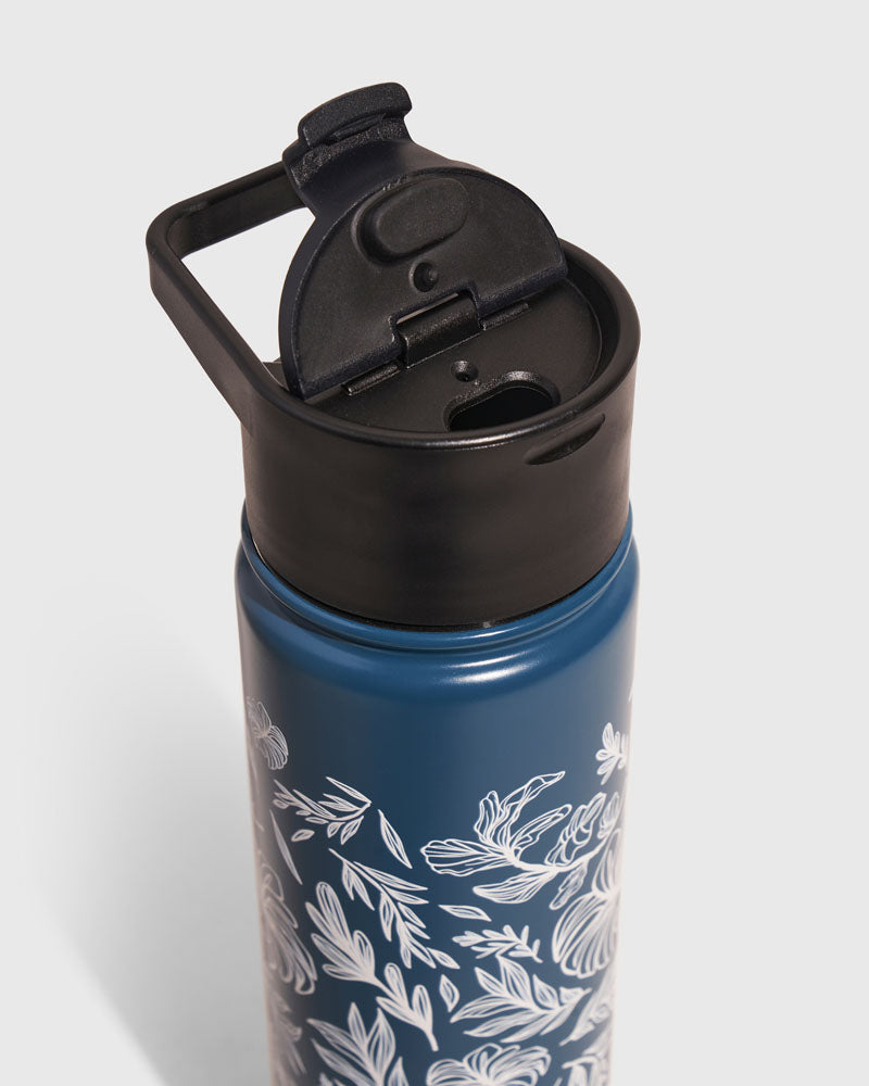 Botella de acero aislada de 22 oz.