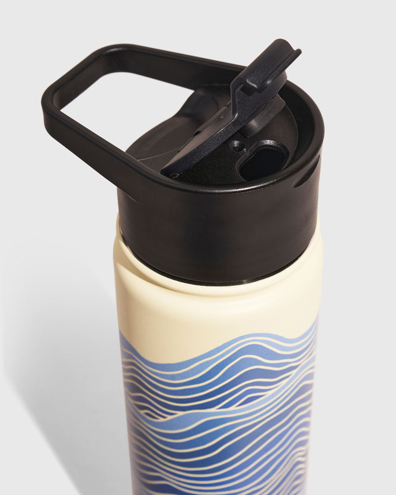 Botella de acero aislada de 22 oz.