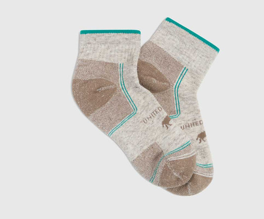 Taupe Bison Trail Quarter Sock (Flat-lay): Pair of ankle socks with teal trim, tan heel and toe reinforcement