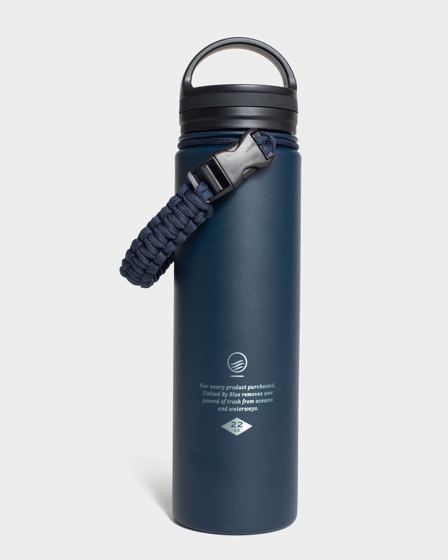 Botella de agua de acero con aislamiento Signature de 22 oz