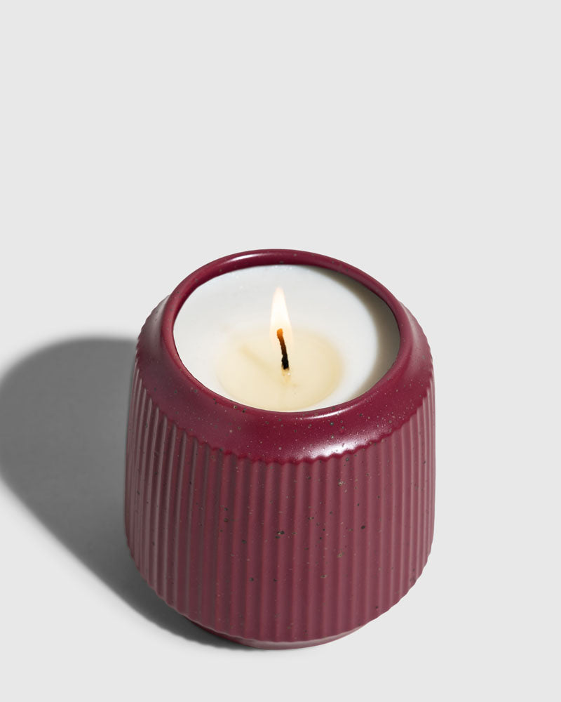 18 Oz. Ceramic Keepsake Candle - Wild Bramble