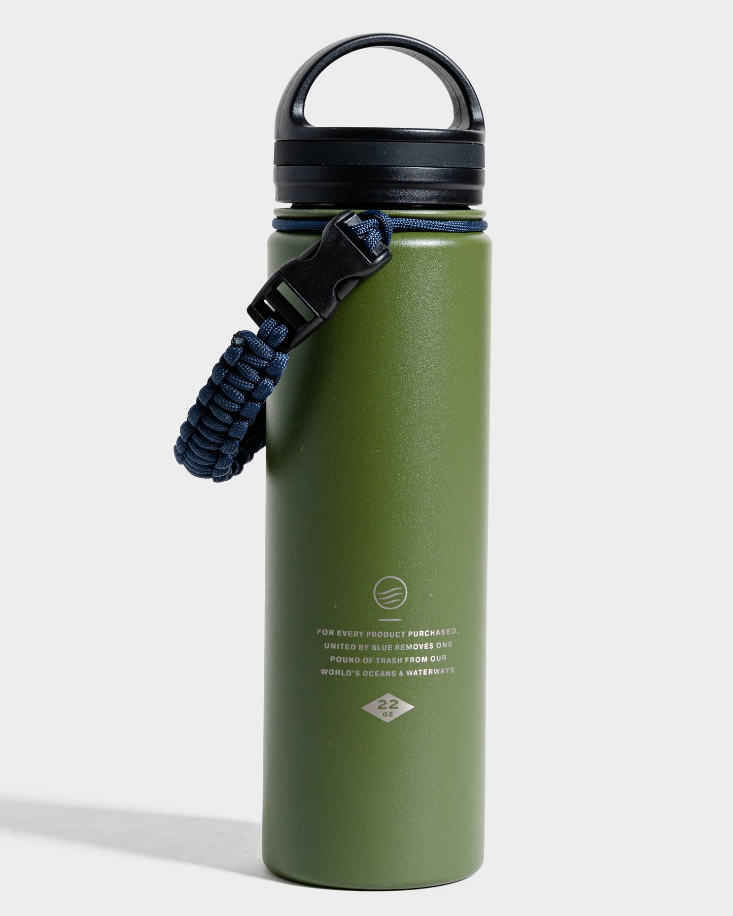 Botella de agua de acero con aislamiento Signature de 22 oz