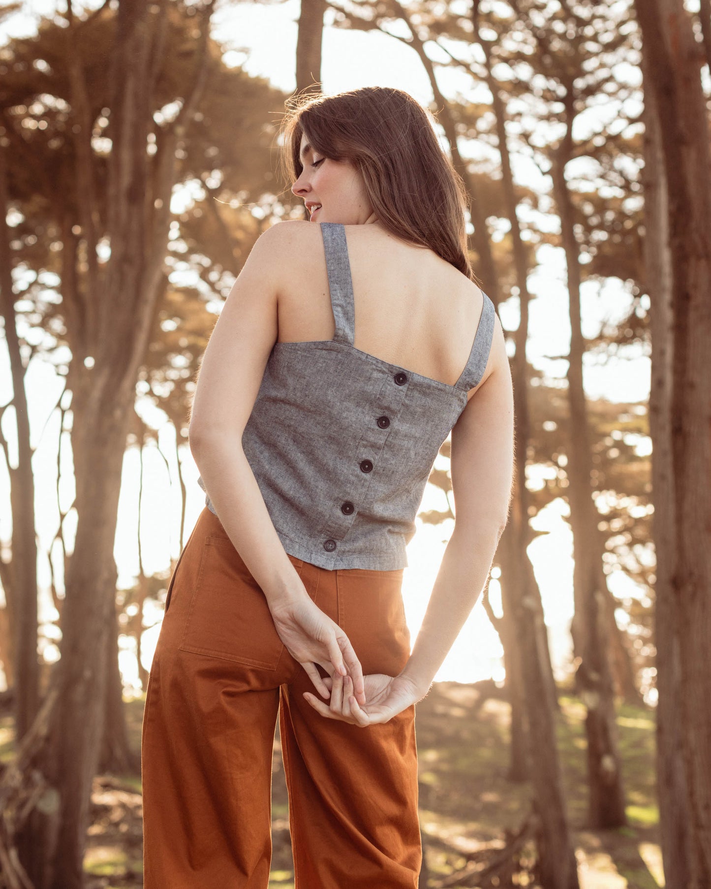 SoftHemp™ Reversible Button Tank