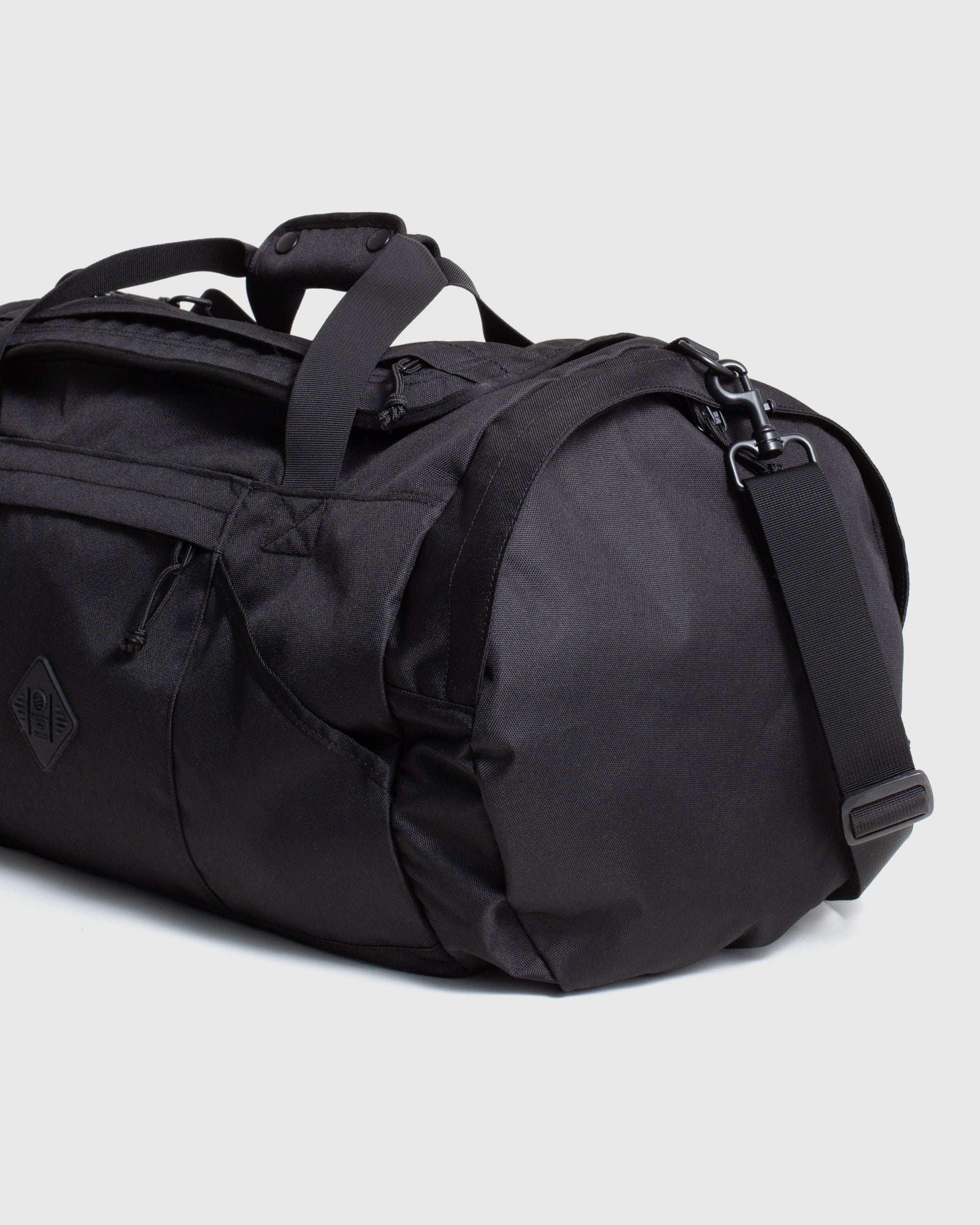 Vans duffle online bag