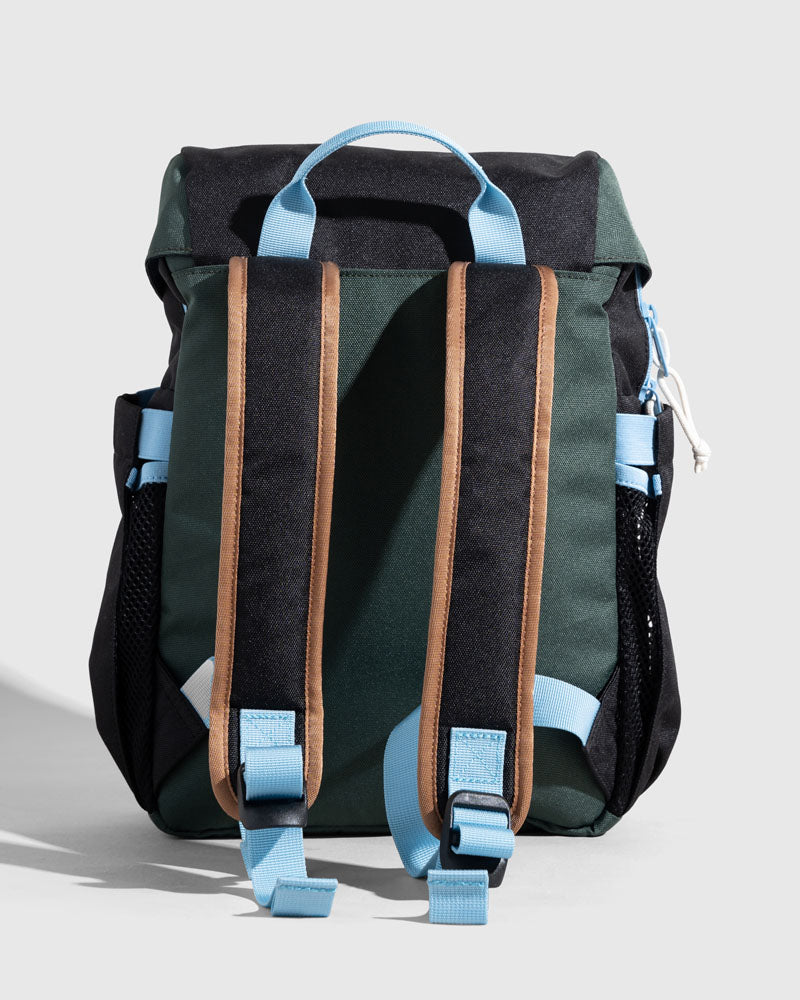 United By Blue (R)evolution 9L Sidekick Backpack  Urban Outfitters Japan -  Clothing, Music, Home & Accessories