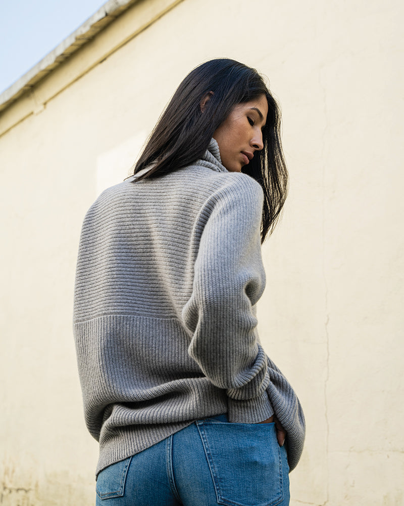 Recycled Cashmere Oversized Turtleneck – United By Blue