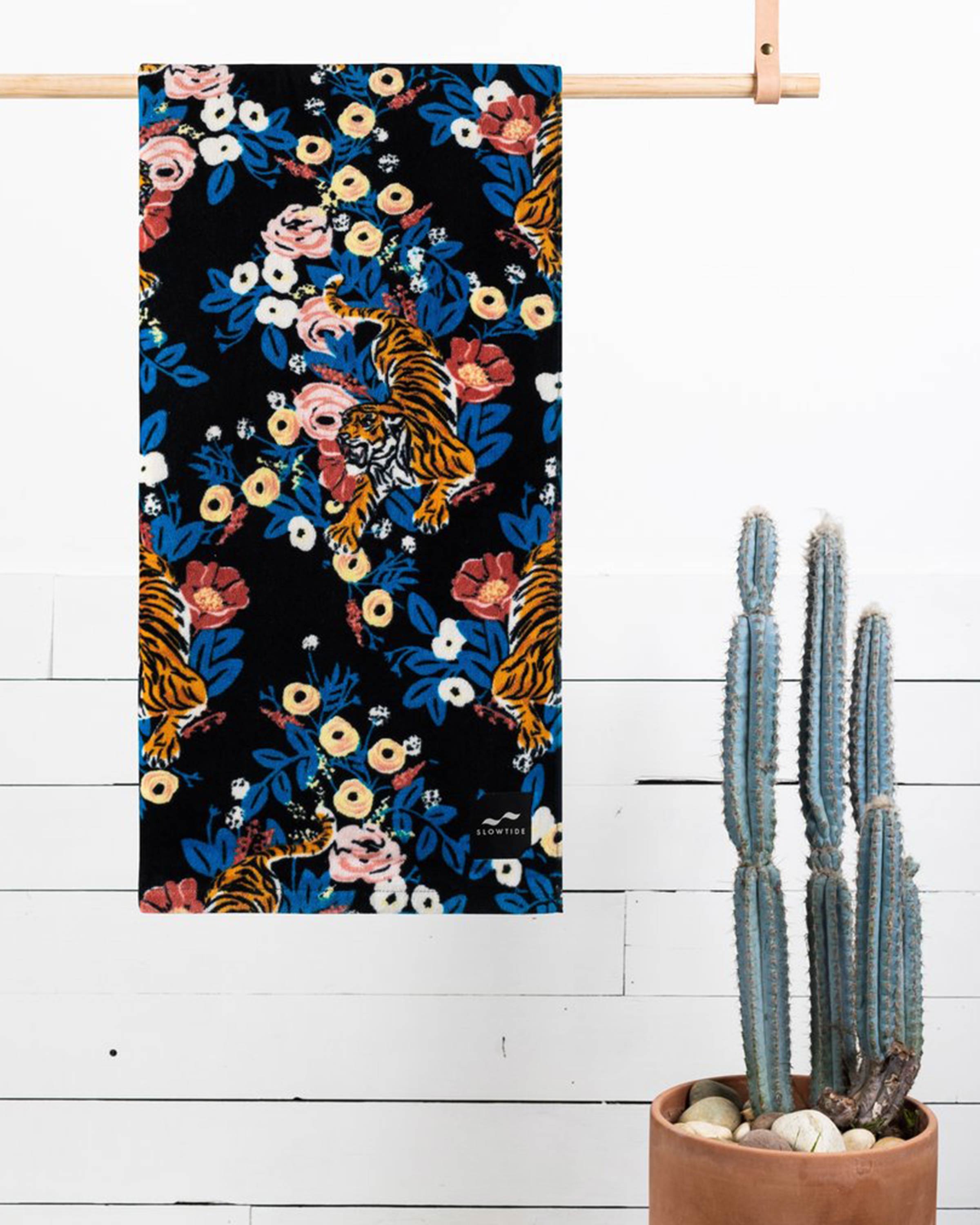 Slowtide Khan Beach Towel - Thumbnail 3
