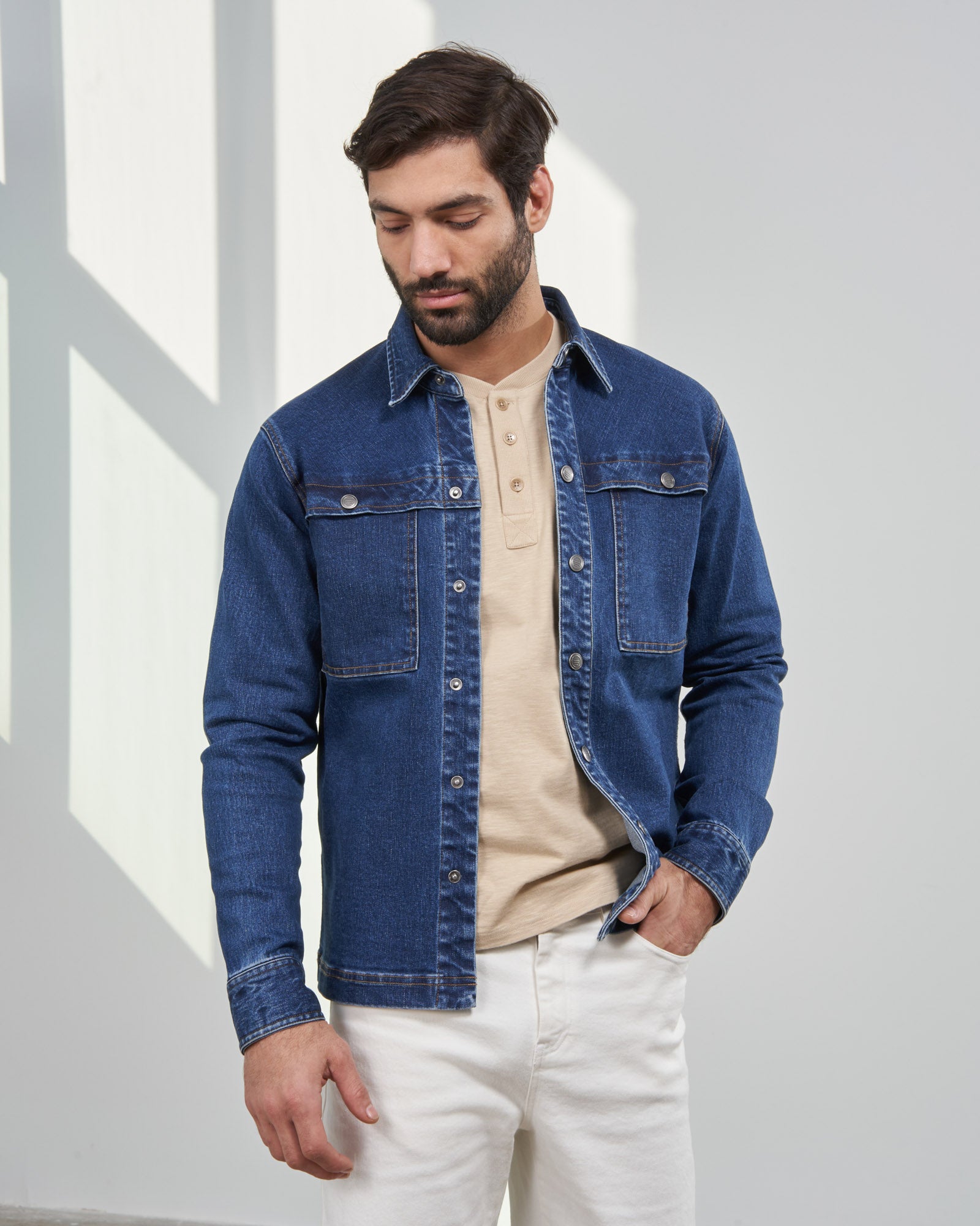 Fashion Soft Comfortable Cotton Short Sleeves Men Denim Shirts by Fly Jeans  - China Men Clothes and Men Overshirt price | Made-in-China.com