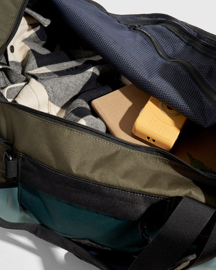 Deadstock 55L CarryOn Duffle Bag United By Blue