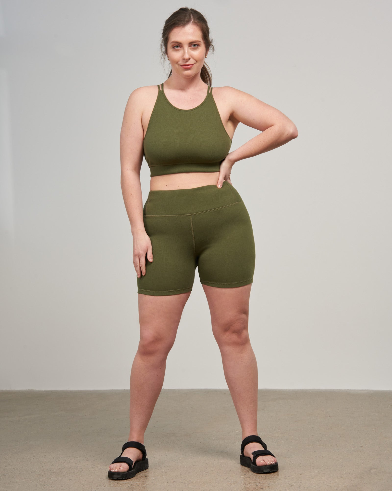 新品未使用タグ付roughlow bouclé short knit(pink) 新品未使用タグ付roughlow bouclé short knit(pink) えれな様